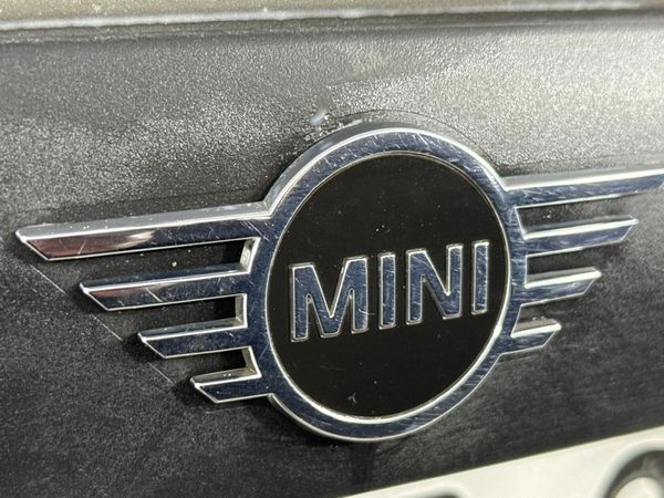 2019-MINI-Hatch-One-15T-5-dr-Auto image:11