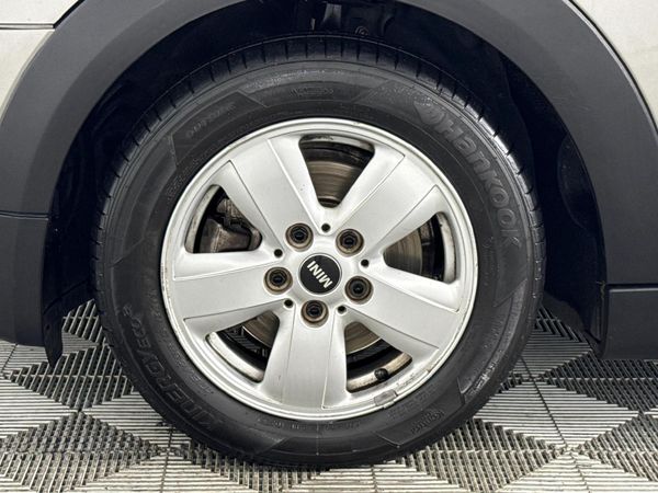 2019-MINI-Hatch-One-15T-5-dr-Auto image:4