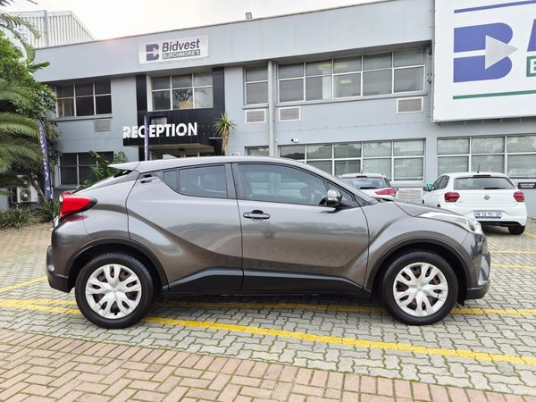 2018-Toyota-C-HR-12T image:9