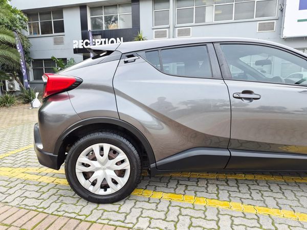2018-Toyota-C-HR-12T image:10