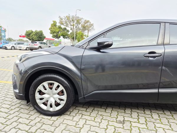 2018-Toyota-C-HR-12T image:4