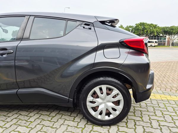 2018-Toyota-C-HR-12T image:5