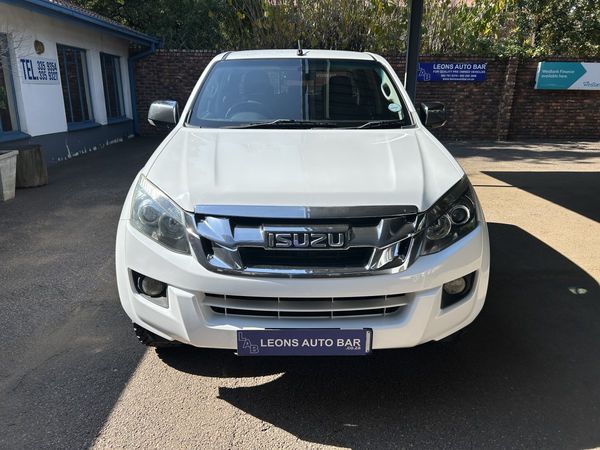 2015-Isuzu-KB-300-D-Teq-LX-Standard-Double-Cab image:1