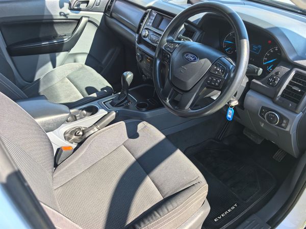 2017-Ford-Everest-22-TDCi-XLS-Auto image:14