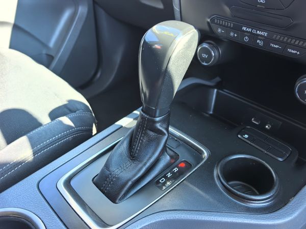 2017-Ford-Everest-22-TDCi-XLS-Auto image:18