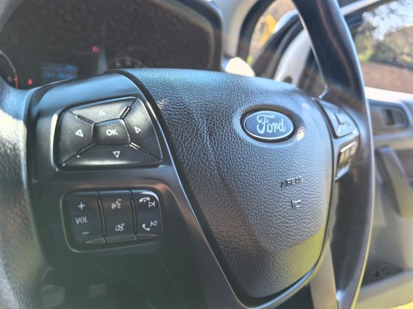 2017-Ford-Everest-22-TDCi-XLS-Auto image:20