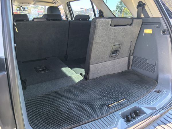 2017-Ford-Everest-22-TDCi-XLS-Auto image:24