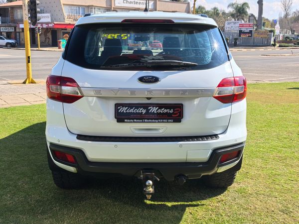 2017-Ford-Everest-22-TDCi-XLS-Auto image:8