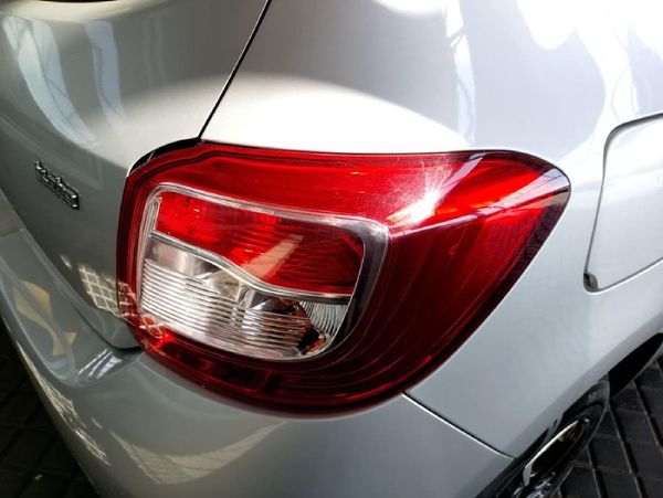 2015-Renault-Sandero-900T-Expression image:15