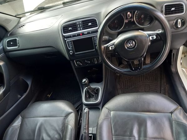 2016-Volkswagen-Polo-GP-12-TSI-Comfortline-66kW image:6