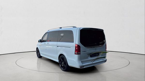 2024-Mercedes-Benz-V-Class-V-300d-Avantgarde-AMG-Line image:7