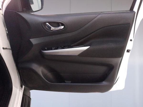 2022-Nissan-Navara-25-DDTi-SE-Plus-Auto-Double-Cab image:14