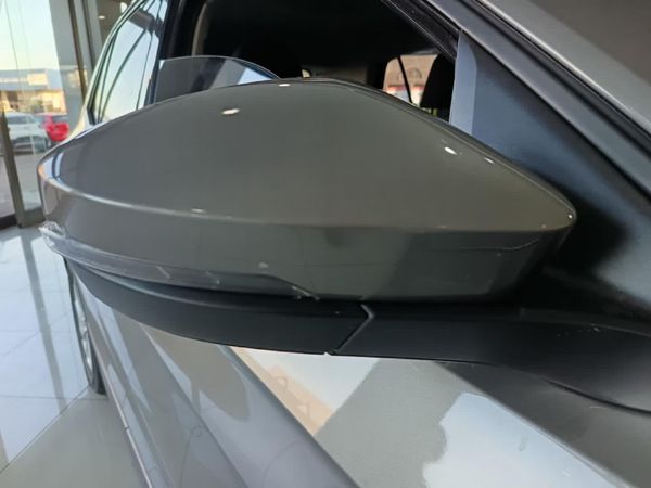 2019-Volkswagen-T-Cross-10-TSI-Comfortline-Auto image:9
