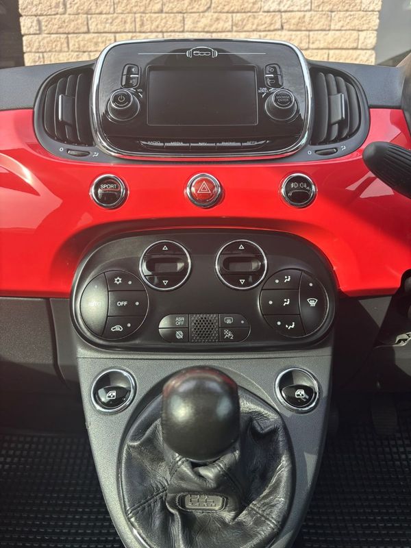 2017-Fiat-500-900T-Twinair-Lounge image:16