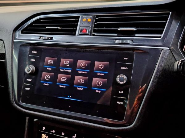 2022-Volkswagen-Tiguan-Allspace-14-TSI-R-Line-DSG-Auto image:15