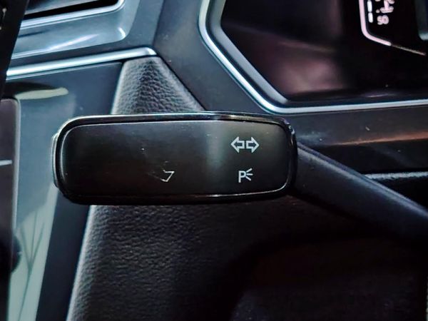 2022-Volkswagen-Tiguan-Allspace-14-TSI-R-Line-DSG-Auto image:18