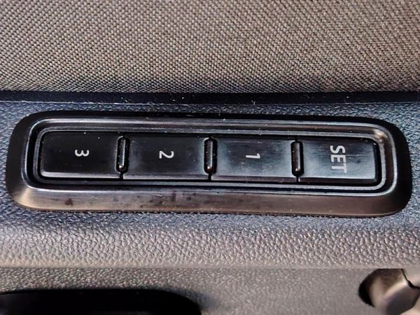 2022-Volkswagen-Tiguan-Allspace-14-TSI-R-Line-DSG-Auto image:27