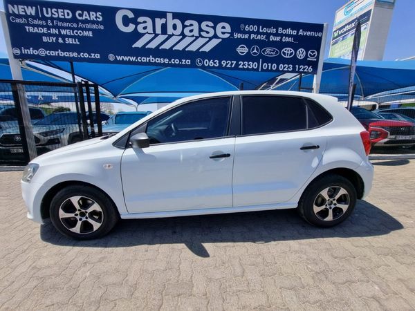 2020-Volkswagen-Polo-Vivo-14-Comfortline-5-dr image:11