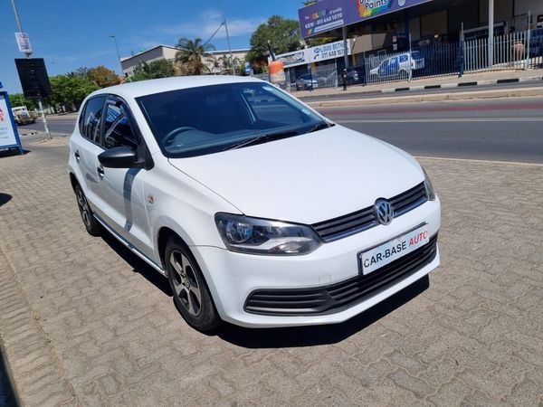 2020-Volkswagen-Polo-Vivo-14-Comfortline-5-dr image:2