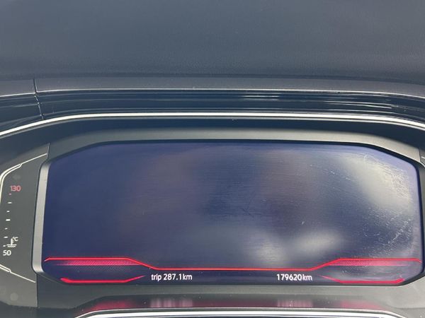 2019-Volkswagen-Polo-20-GTI-Auto-147kW image:9