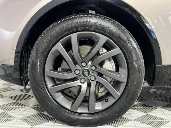 2023-Land-Rover-Discovery-30-TD-HSE-R-Dynamic-D300 image:4
