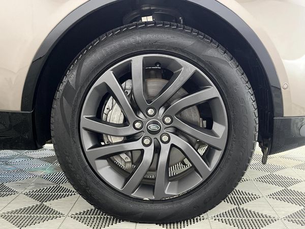 2023-Land-Rover-Discovery-30-TD-HSE-R-Dynamic-D300 image:5