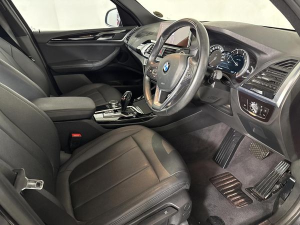 2019-BMW-X3-sDrive18d image:9