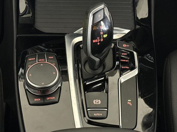 2019-BMW-X3-sDrive18d image:10