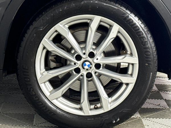 2019-BMW-X3-sDrive18d image:6