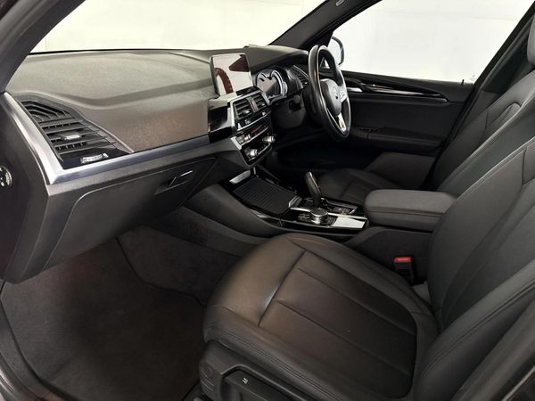 2019-BMW-X3-sDrive18d image:8