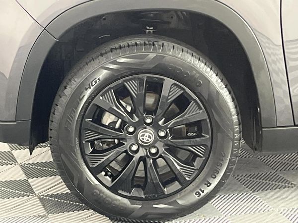 2022-Toyota-Urban-Cruiser-15-Xs image:4