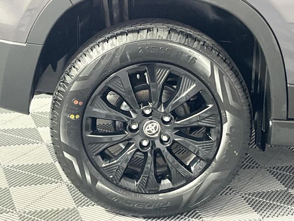 2022-Toyota-Urban-Cruiser-15-Xs image:7