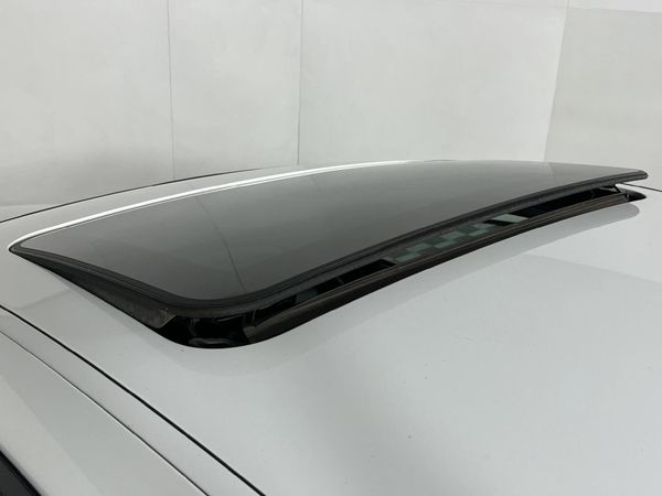 2011-BMW-1-Series-120d-Coupe-Auto image:9