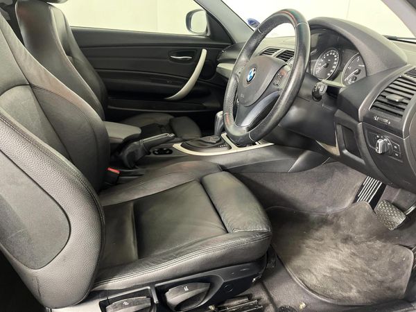2011-BMW-1-Series-120d-Coupe-Auto image:5