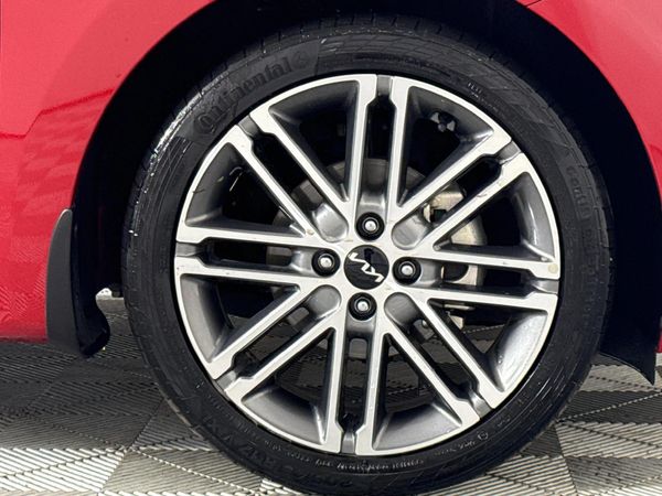 2022-Kia-Rio-14-EX-5-dr image:5
