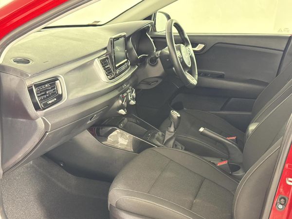 2022-Kia-Rio-14-EX-5-dr image:8