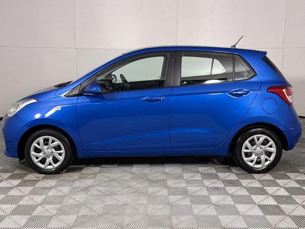 2018-Hyundai-Grand-i10-10-Motion image:19