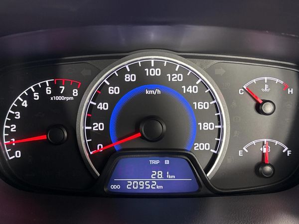 2018-Hyundai-Grand-i10-10-Motion image:2
