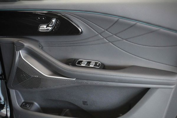 2026-Omoda-C9-15T-AWD-Phev image:18