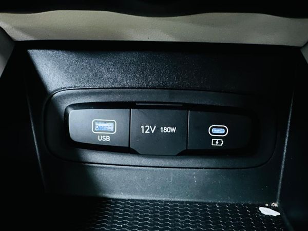 2023-Hyundai-Venue-12-Motion image:10