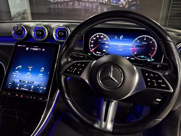 2022-Mercedes-Benz-C-Class-C-220d-Auto image:11