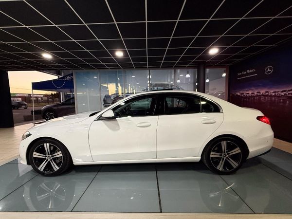 2022-Mercedes-Benz-C-Class-C-220d-Auto image:5