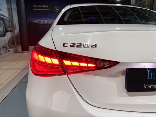 2022-Mercedes-Benz-C-Class-C-220d-Auto image:7