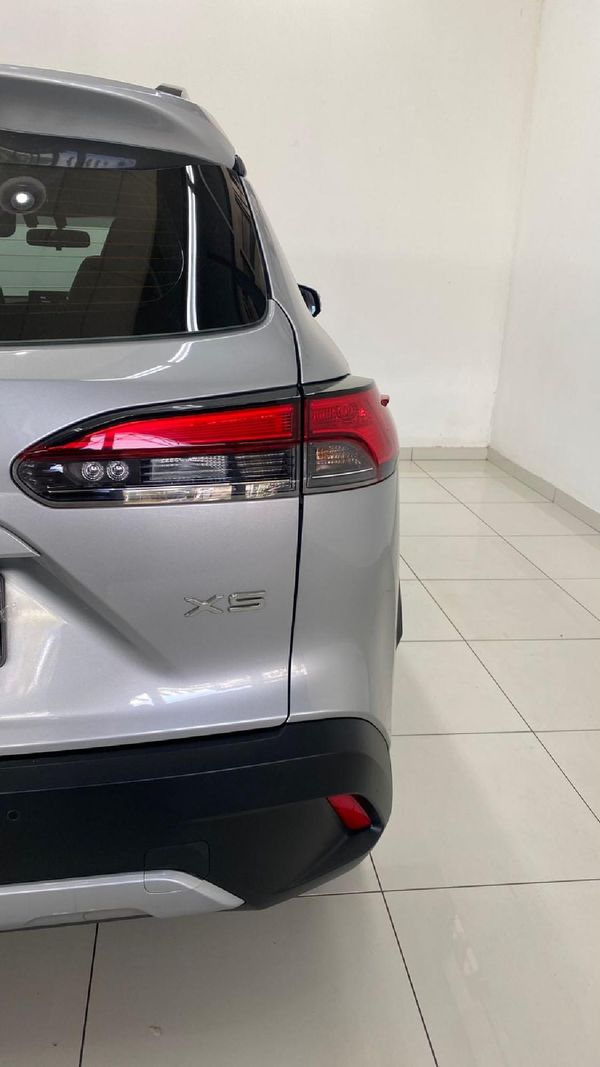 2024-Toyota-Corolla-Cross-18-XS image:2