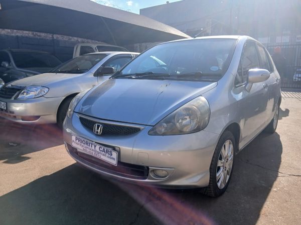 2007-Honda-Jazz-15i-Auto image:1
