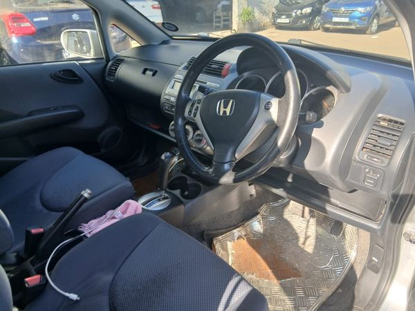 2007-Honda-Jazz-15i-Auto image:7