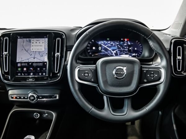 2025-Volvo-XC40-B4-Plus-Dark-Geartronic-Mild-Hybrid image:10