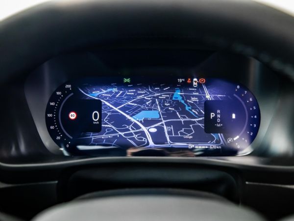2025-Volvo-XC40-B4-Plus-Dark-Geartronic-Mild-Hybrid image:11