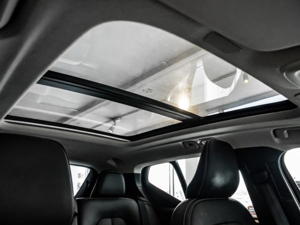 2025-Volvo-XC40-B4-Plus-Dark-Geartronic-Mild-Hybrid image:17