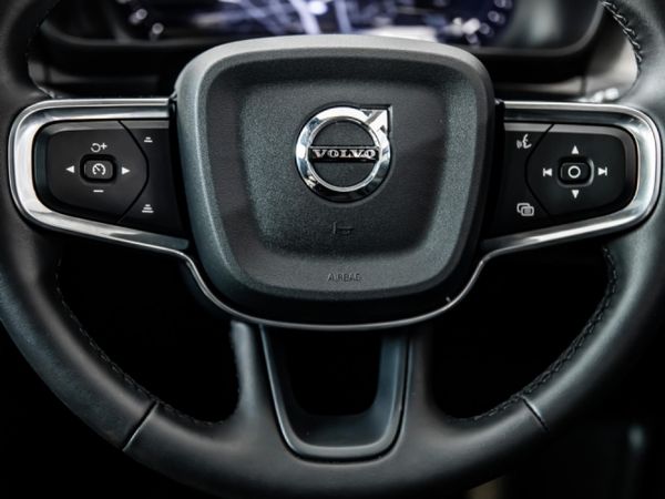 2025-Volvo-XC40-B4-Plus-Dark-Geartronic-Mild-Hybrid image:19